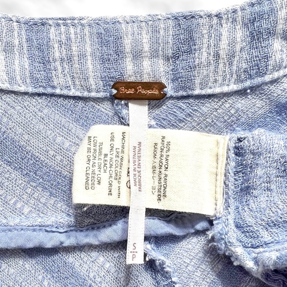 Free People Tie Sleeve Blue White Pinstripe V Neck Dolman Long Sleeve Top - Picture 15 of 16